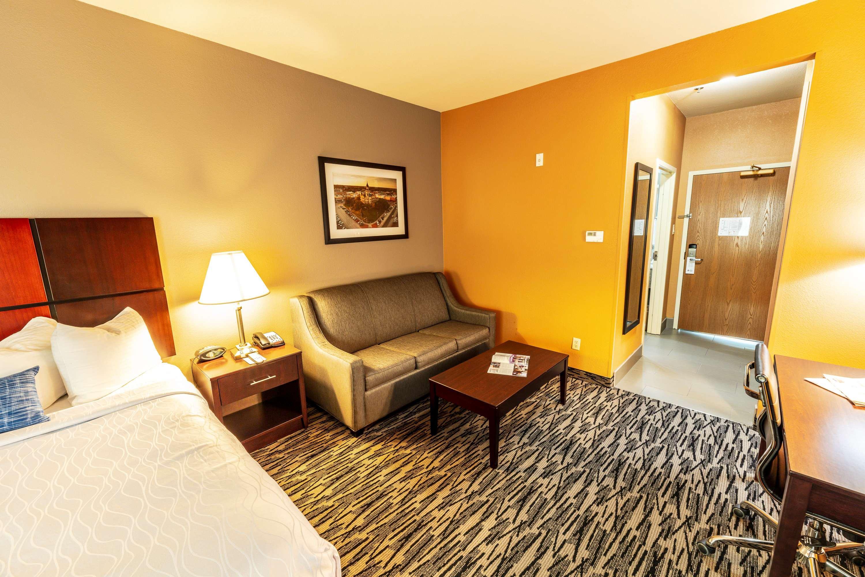 Best Western Plus Denton Inn & Suites Ngoại thất bức ảnh