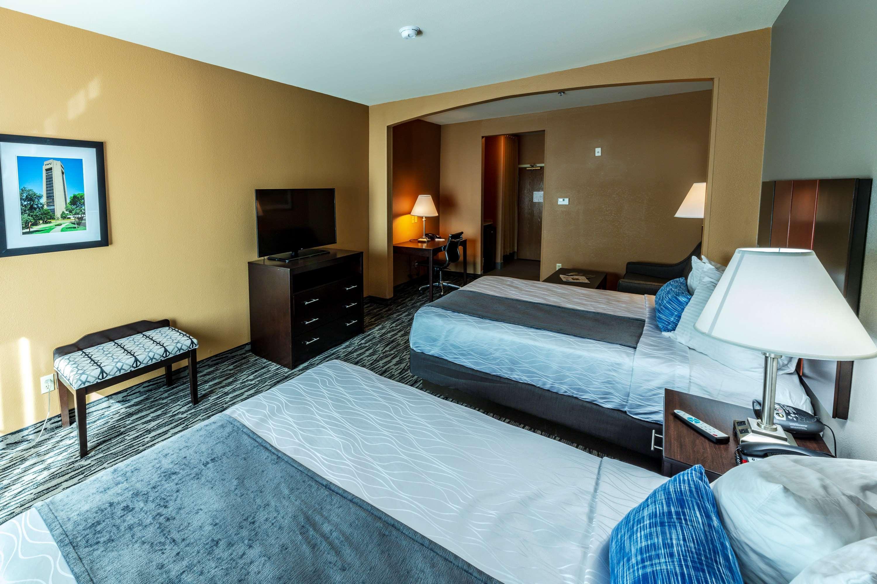 Best Western Plus Denton Inn & Suites Ngoại thất bức ảnh